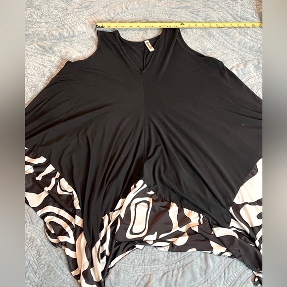 Black and white Shoreline Swim Cover Up Size 1XL/2XL - Picture 4 of 7